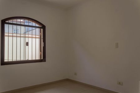 Casa à venda com 254m², 5 quartos e 6 vagasQuarto 2