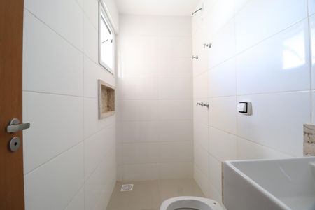 Apartamento para alugar com 70m², 2 quartos e 2 vagasBanheiro da Suíte
