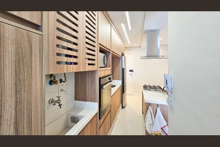 Apartamento à venda com 72m², 2 quartos e 1 vaga Apartamento à venda com 72m², 2 quartos e 1 vagaCozinha e área de serviço