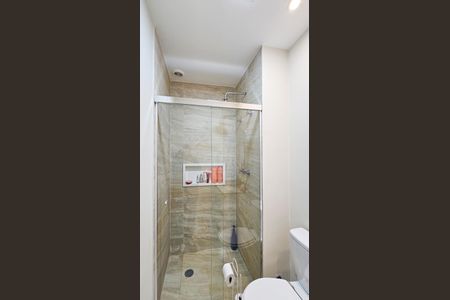 Apartamento à venda com 72m², 2 quartos e 1 vaga Apartamento à venda com 72m², 2 quartos e 1 vagaBaneheiro da suíte 1