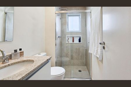 Apartamento à venda com 72m², 2 quartos e 1 vaga Apartamento à venda com 72m², 2 quartos e 1 vagaBanheiro da suite 2