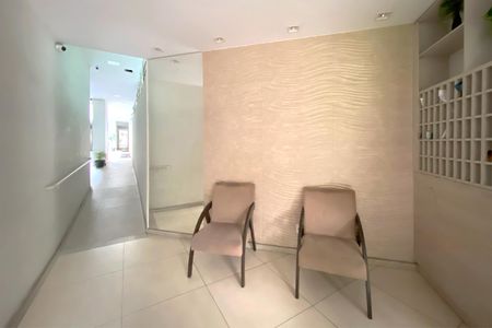 Apartamento à venda com 70m², 2 quartos e sem vaga Apartamento à venda com 70m², 2 quartos e sem vagaÁrea comum - Hall