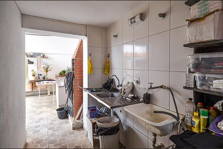 Casa à venda com 185m², 5 quartos e 2 vagasÁrea de Serviço