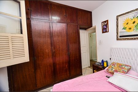 Casa à venda com 185m², 5 quartos e 2 vagasQuarto 1