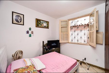 Casa à venda com 185m², 5 quartos e 2 vagasQuarto 1