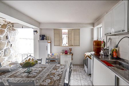 Casa à venda com 185m², 5 quartos e 2 vagasCozinha 2