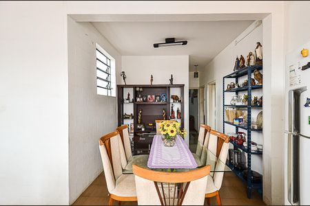 Casa à venda com 185m², 5 quartos e 2 vagasCozinha