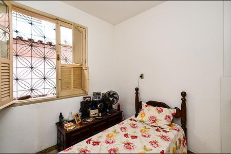 Casa à venda com 185m², 5 quartos e 2 vagasQuarto 2