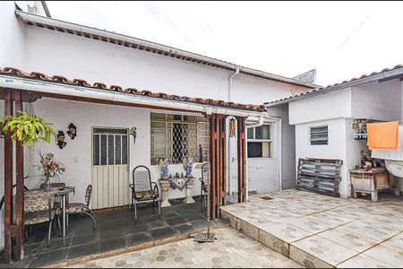 Casa à venda com 185m², 5 quartos e 2 vagasÁrea externa