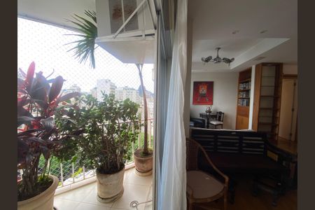 Apartamento à venda com 90m², 1 quarto e 1 vaga Apartamento à venda com 90m², 1 quarto e 1 vagaVaranda sala