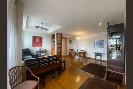 Apartamento à venda com 90m², 1 quarto e 1 vaga Apartamento à venda com 90m², 1 quarto e 1 vagaSala