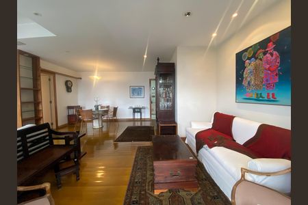 Apartamento à venda com 90m², 1 quarto e 1 vaga Apartamento à venda com 90m², 1 quarto e 1 vagaSala
