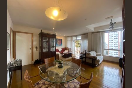 Apartamento à venda com 90m², 1 quarto e 1 vaga Apartamento à venda com 90m², 1 quarto e 1 vagaSala