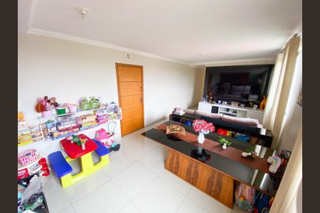 Apartamento à venda com 156m², 3 quartos e 1 vaga Apartamento à venda com 156m², 3 quartos e 1 vagaSALA