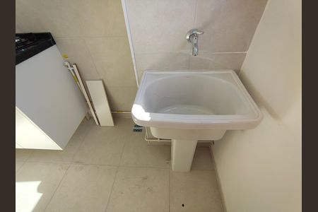 Apartamento para alugar com 43m², 2 quartos e sem vaga Apartamento para alugar com 43m², 2 quartos e sem vagaÁrea de Serviço