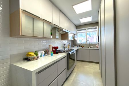 Apartamento à venda com 158m², 3 quartos e 2 vagasCozinha