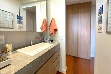 Apartamento à venda com 158m², 3 quartos e 2 vagasBanheiro