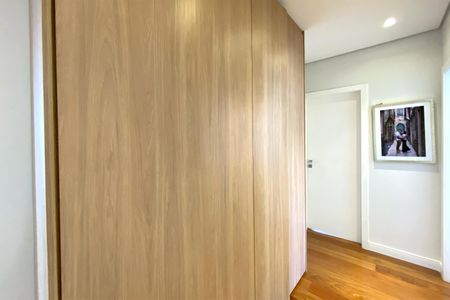 Apartamento à venda com 158m², 3 quartos e 2 vagasCorredor