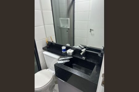 Studio para alugar com 28m², 1 quarto e 1 vaga Studio para alugar com 28m², 1 quarto e 1 vagaBanheiro