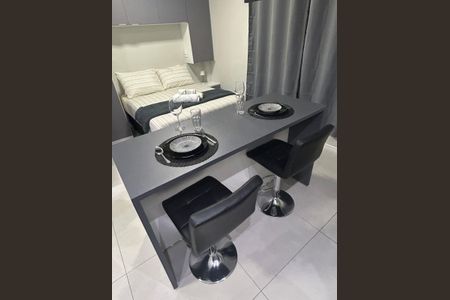 Studio para alugar com 28m², 1 quarto e 1 vaga Studio para alugar com 28m², 1 quarto e 1 vagaStudio