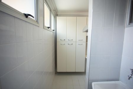 Apartamento para alugar com 59m², 2 quartos e 1 vagaÁrea de Serviço