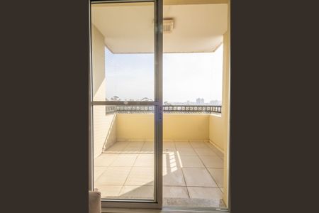 Sacada de apartamento à venda com 3 quartos, 74m² em Umuarama, Osasco