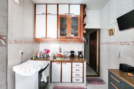 Apartamento à venda com 97m², 2 quartos e sem vagaCozinha 