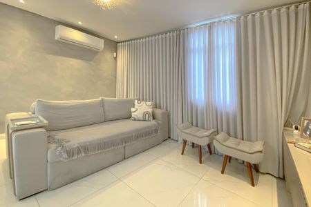 Sala de apartamento à venda com 3 quartos, 116m² em Sion, Belo Horizonte