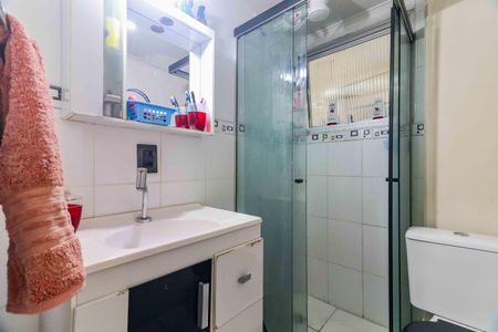 Apartamento à venda com 57m², 2 quartos e 1 vaga Apartamento à venda com 57m², 2 quartos e 1 vagaBanheiro