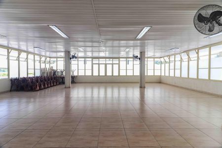 Apartamento à venda com 57m², 2 quartos e 1 vaga Apartamento à venda com 57m², 2 quartos e 1 vagaÁrea comum - Salão de festas