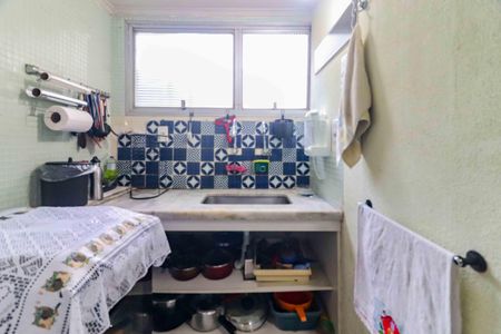 Apartamento à venda com 57m², 2 quartos e 1 vaga Apartamento à venda com 57m², 2 quartos e 1 vagaCozinha e Área de Serviço