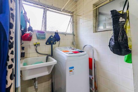 Apartamento à venda com 57m², 2 quartos e 1 vaga Apartamento à venda com 57m², 2 quartos e 1 vagaCozinha e Área de Serviço