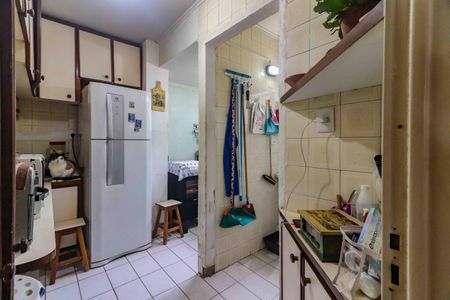 Apartamento à venda com 57m², 2 quartos e 1 vaga Apartamento à venda com 57m², 2 quartos e 1 vagaCozinha e Área de Serviço