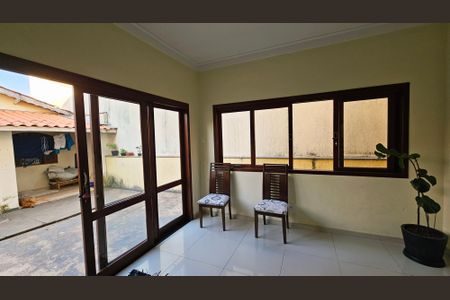 Casa para alugar com 250m², 4 quartos e 5 vagasCozinha