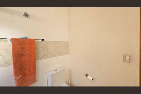 Casa para alugar com 250m², 4 quartos e 5 vagasBanheiro da Suíte 