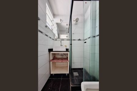 Apartamento à venda com 60m², 2 quartos e sem vaga Apartamento à venda com 60m², 2 quartos e sem vagaBanheiro