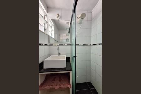 Apartamento à venda com 60m², 2 quartos e sem vaga Apartamento à venda com 60m², 2 quartos e sem vagaBanheiro