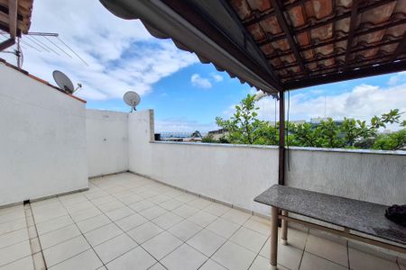 Apartamento à venda com 60m², 2 quartos e sem vaga Apartamento à venda com 60m², 2 quartos e sem vagaCobertura