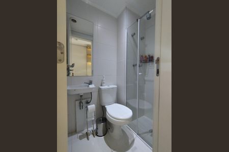 Apartamento à venda com 132m², 3 quartos e 2 vagasBanheiro de serviço 