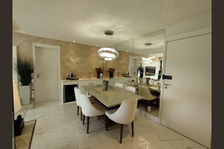 Apartamento à venda com 132m², 3 quartos e 2 vagasSala 