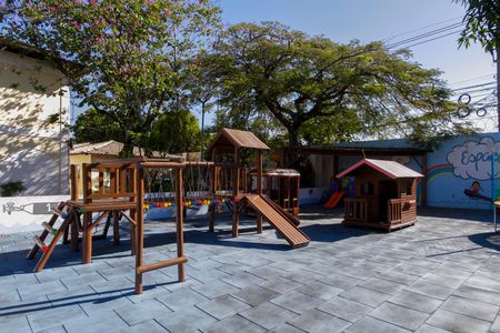 Casa de condomínio à venda com 250m², 5 quartos e 7 vagas