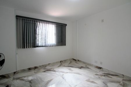 Casa de condomínio à venda com 250m², 5 quartos e 7 vagas