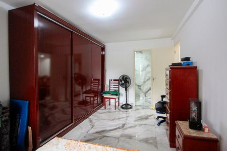 Casa de condomínio à venda com 250m², 5 quartos e 7 vagas