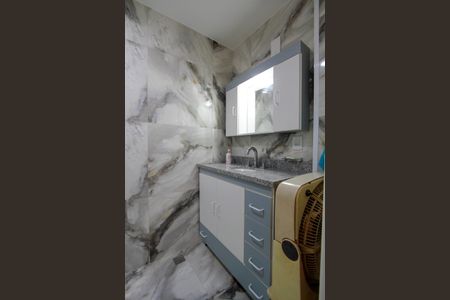 Casa de condomínio à venda com 250m², 5 quartos e 7 vagas