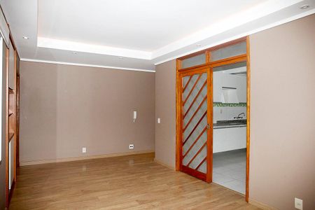 Sala de apartamento à venda com 3 quartos, 108m² em Cidade Baixa, Porto Alegre