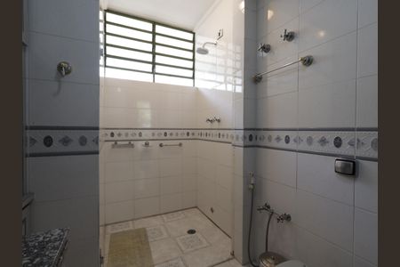 Casa à venda com 734m², 5 quartos e 4 vagasBanheiro