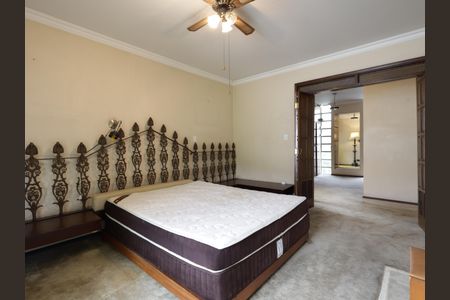 Casa à venda com 734m², 5 quartos e 4 vagasSuíte