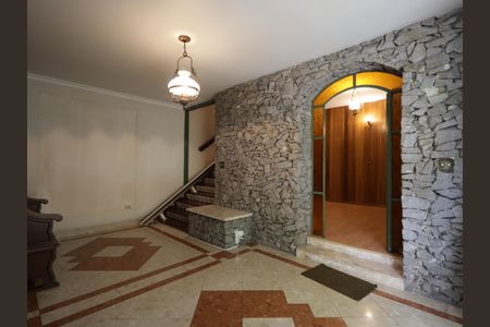Casa à venda com 734m², 5 quartos e 4 vagasHall