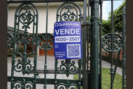 Casa à venda com 734m², 5 quartos e 4 vagasPlaca