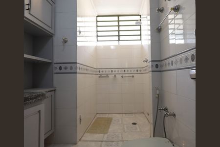 Casa à venda com 734m², 5 quartos e 4 vagasBanheiro